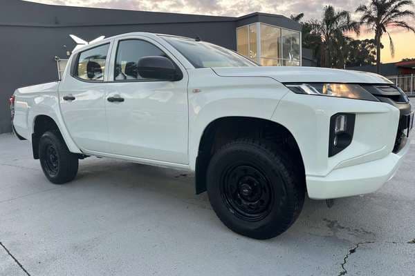 2020 Mitsubishi Triton